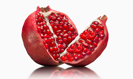 http://static.guim.co.uk/sys-images/Guardian/Pix/pictures/2011/1/31/1296476930773/A-pomegranate-007.jpg